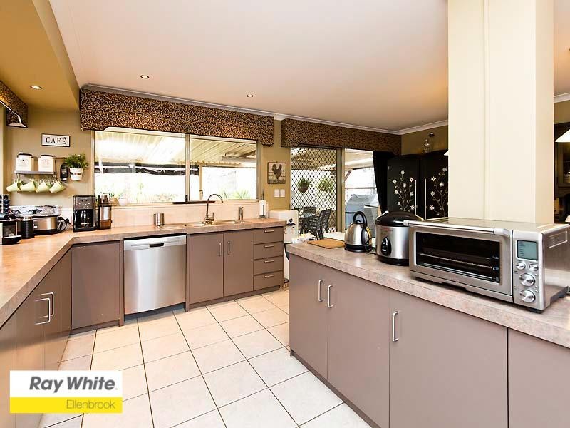 40 Forestview Boulevard, Ellenbrook WA 6069