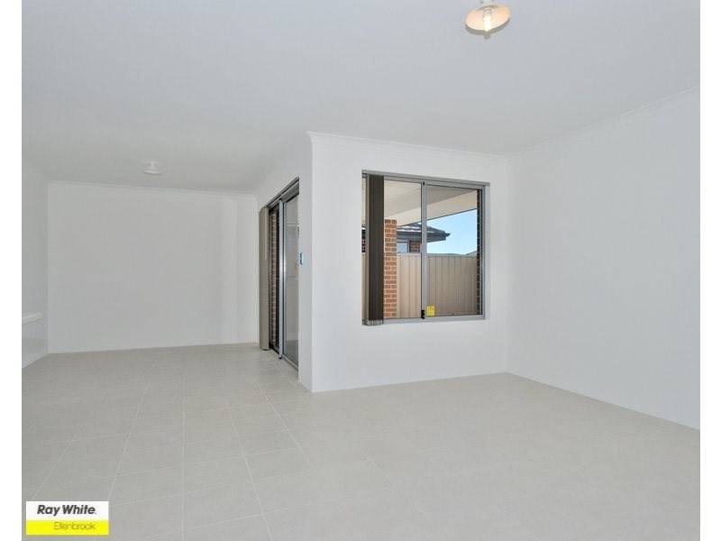 4/11 Hodnet Bend, The Vines WA 6069