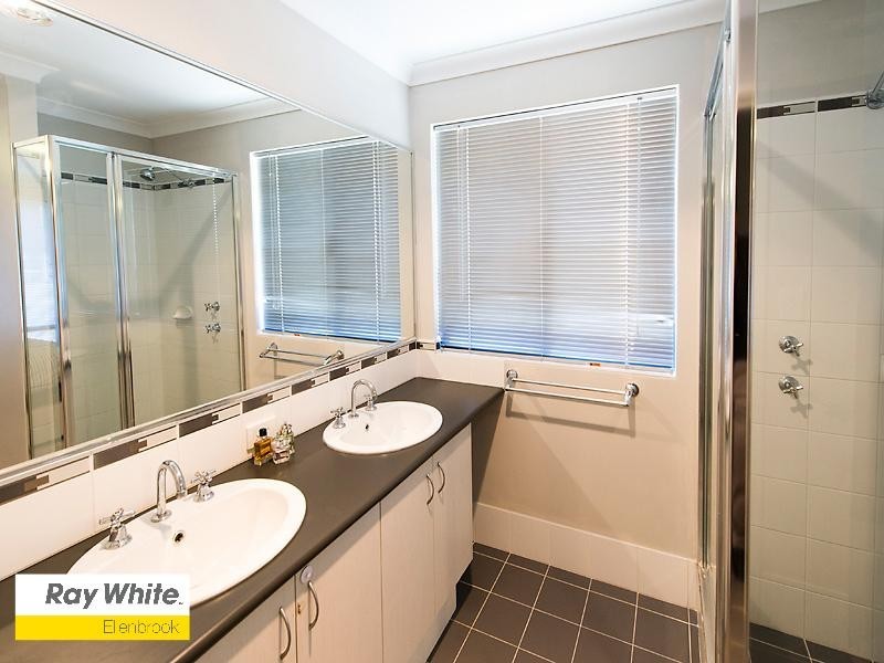 5 Goodison Way, Aveley WA 6069