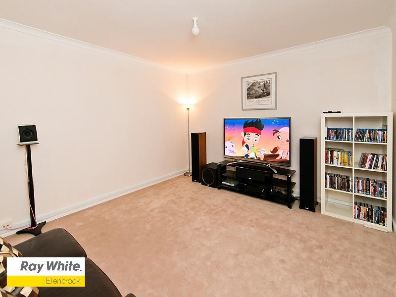 5 Goodison Way, Aveley WA 6069