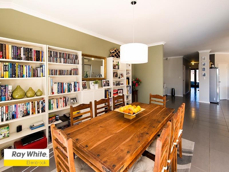 5 Goodison Way, Aveley WA 6069