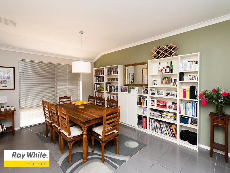 5 Goodison Way, Aveley WA 6069