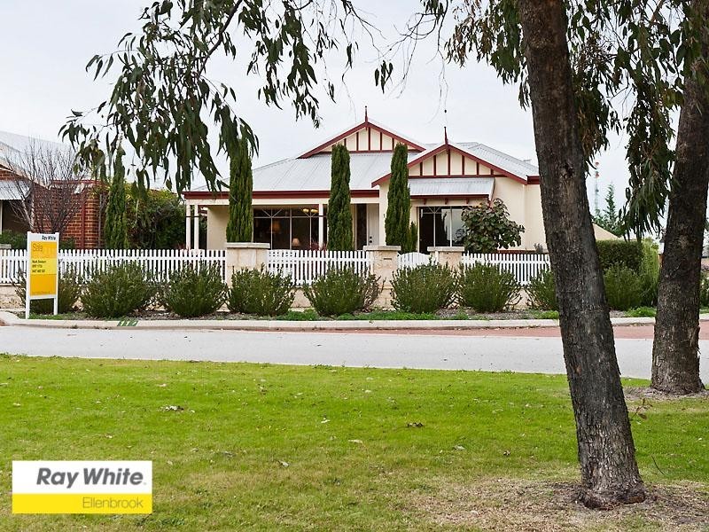 11 Wollaston Vista, Ellenbrook WA 6069