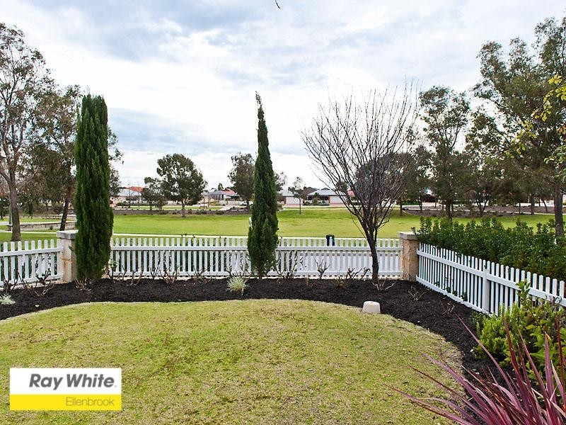 11 Wollaston Vista, Ellenbrook WA 6069