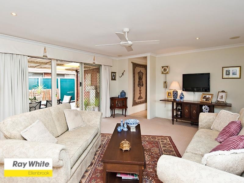 11 Wollaston Vista, Ellenbrook WA 6069