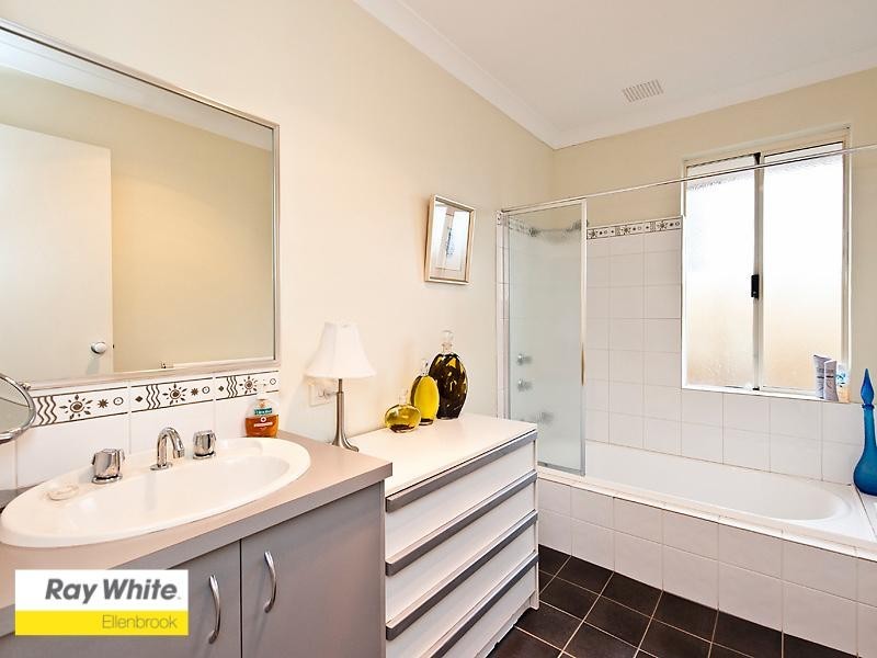 11 Wollaston Vista, Ellenbrook WA 6069