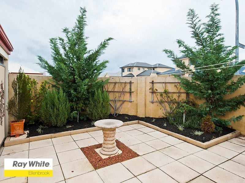 11 Wollaston Vista, Ellenbrook WA 6069