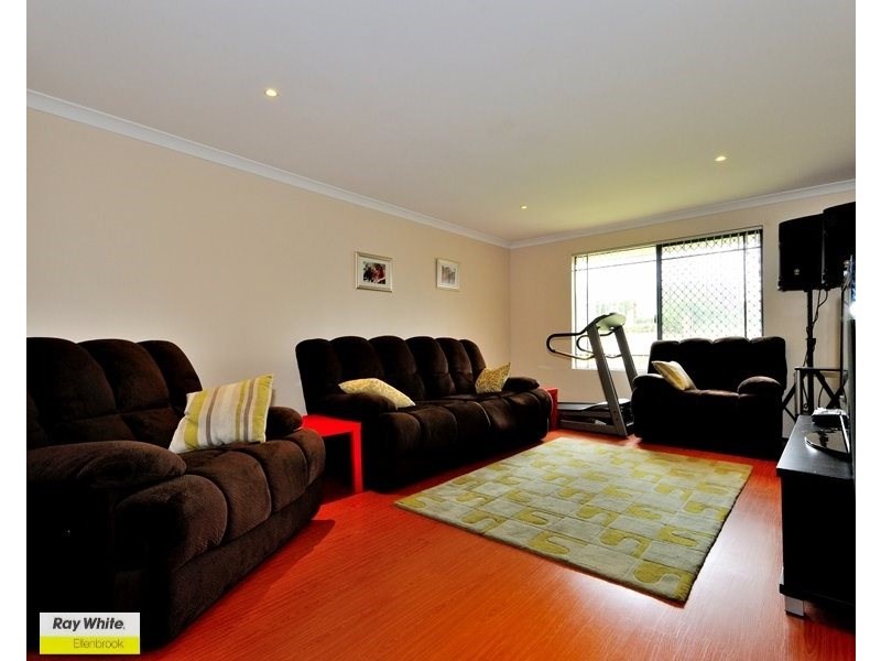 4 Woodlake Boulevard, Ellenbrook WA 6069