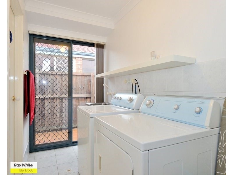 4 Woodlake Boulevard, Ellenbrook WA 6069