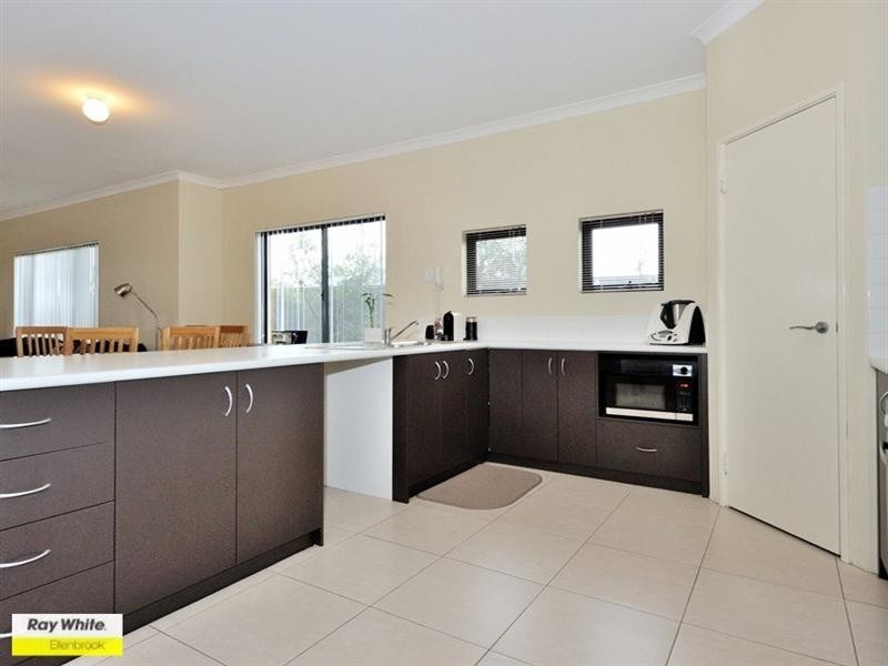 9 Vaspar Link, Aveley WA 6069