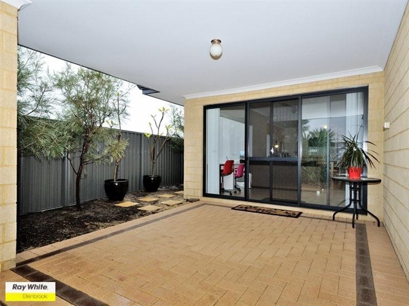 9 Vaspar Link, Aveley WA 6069