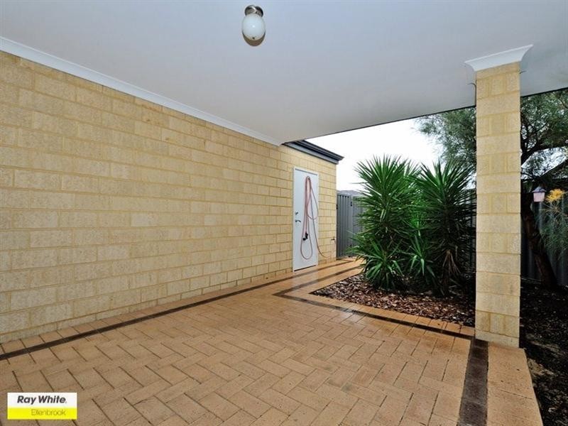 9 Vaspar Link, Aveley WA 6069