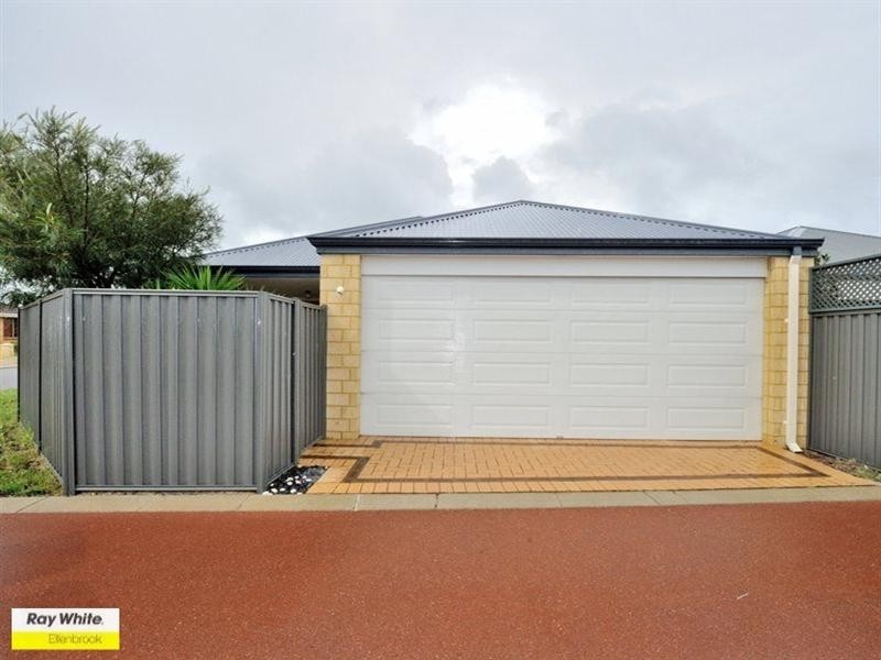 9 Vaspar Link, Aveley WA 6069