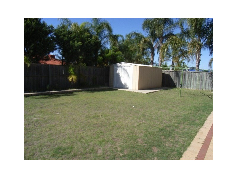 44 Starbush Crescent, Ellenbrook WA 6069