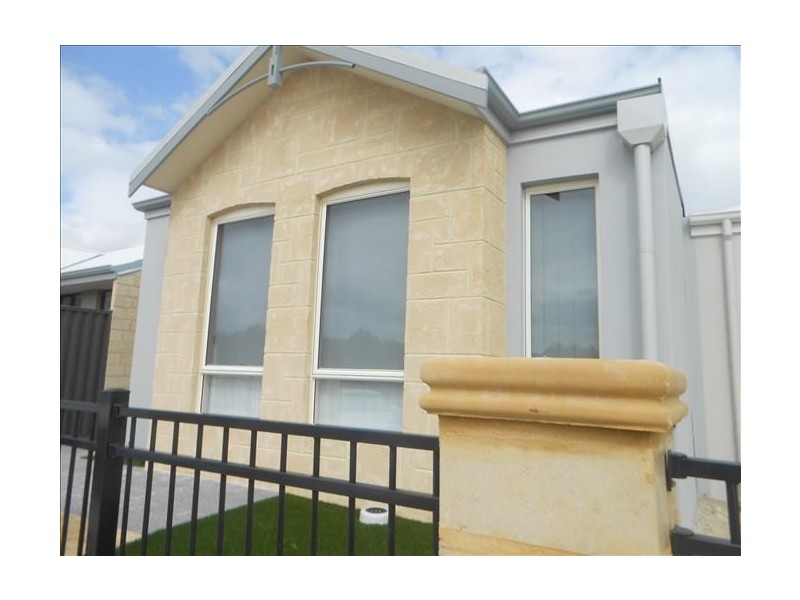 95 Holdsworth Avenue, Aveley WA 6069