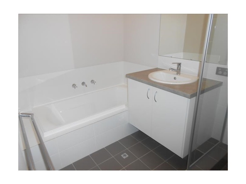 95 Holdsworth Avenue, Aveley WA 6069
