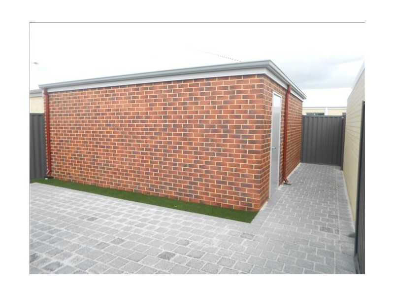 95 Holdsworth Avenue, Aveley WA 6069