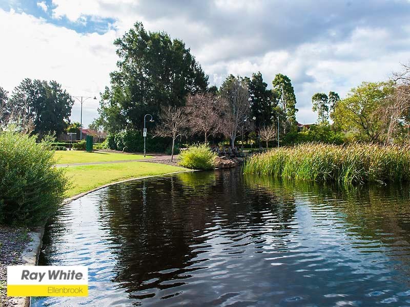 29 Highpoint Boulevard, Ellenbrook WA 6069