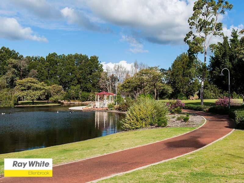 29 Highpoint Boulevard, Ellenbrook WA 6069