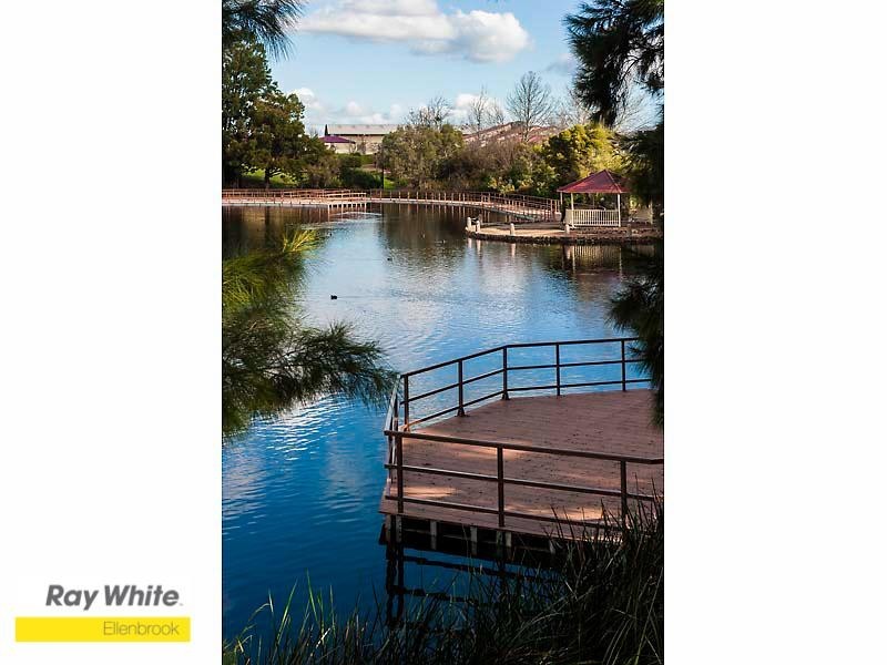 29 Highpoint Boulevard, Ellenbrook WA 6069