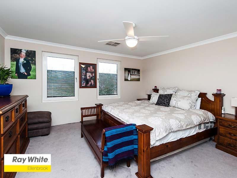 7 Strathmore Parkway, Ellenbrook WA 6069