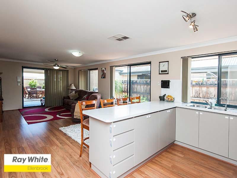 7 Strathmore Parkway, Ellenbrook WA 6069