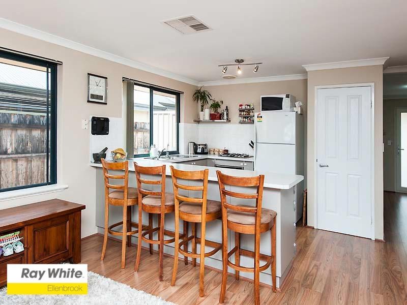 7 Strathmore Parkway, Ellenbrook WA 6069