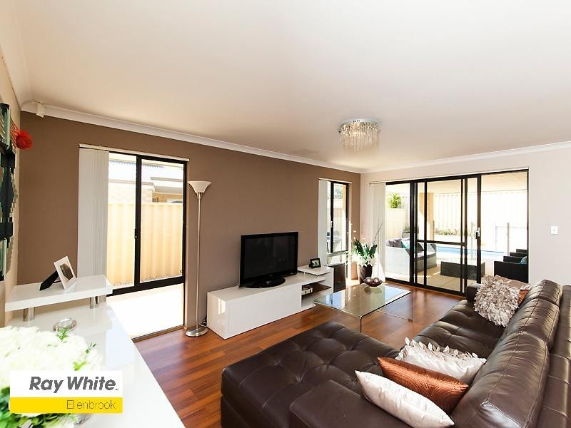 7 Huntly Avenue, Butler WA 6036