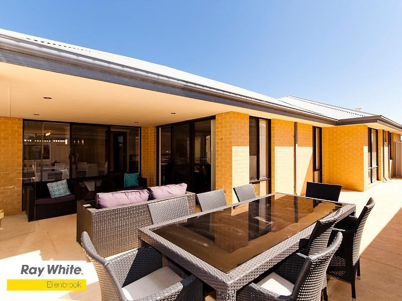 7 Huntly Avenue, Butler WA 6036