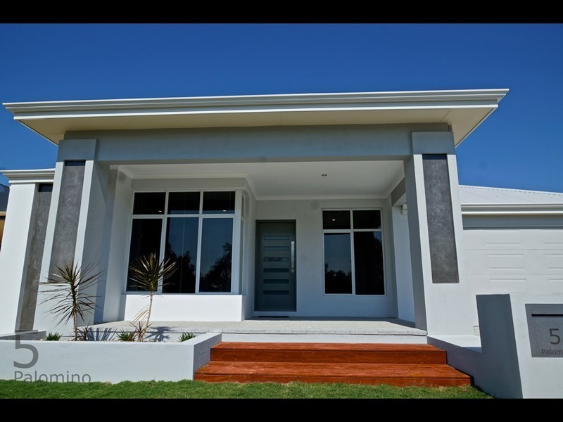 5 Palomino Prom, The Vines WA 6069