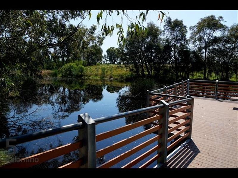 5 Palomino Prom, The Vines WA 6069