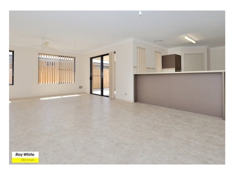 25 Ranfurly Approach, Ellenbrook WA 6069