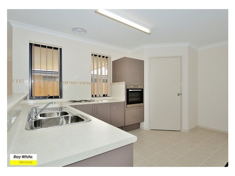 25 Ranfurly Approach, Ellenbrook WA 6069