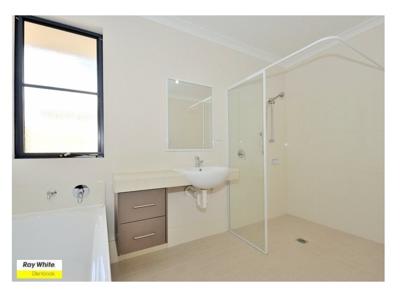 25 Ranfurly Approach, Ellenbrook WA 6069