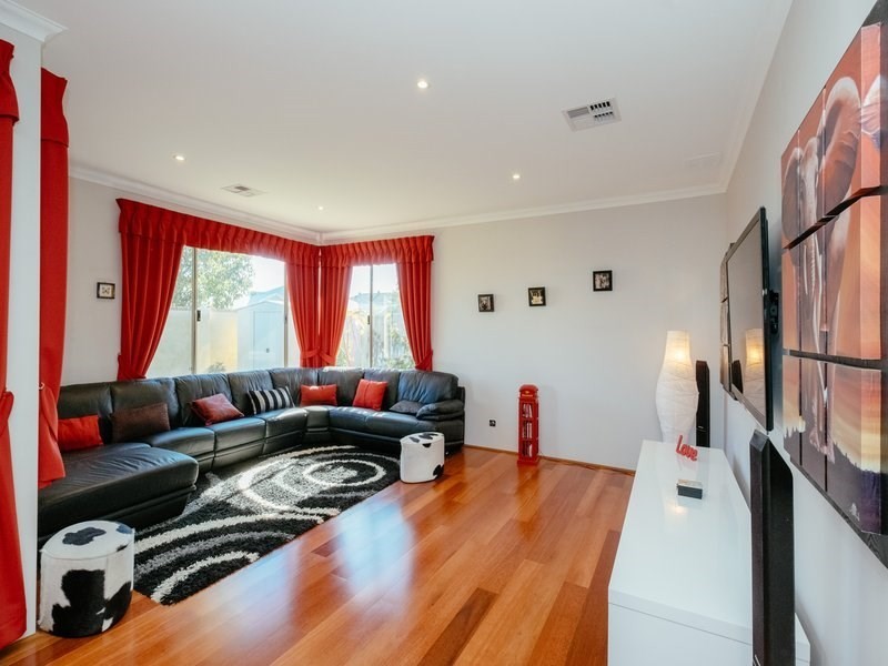 19 Fleetwood Link, Ellenbrook WA 6069