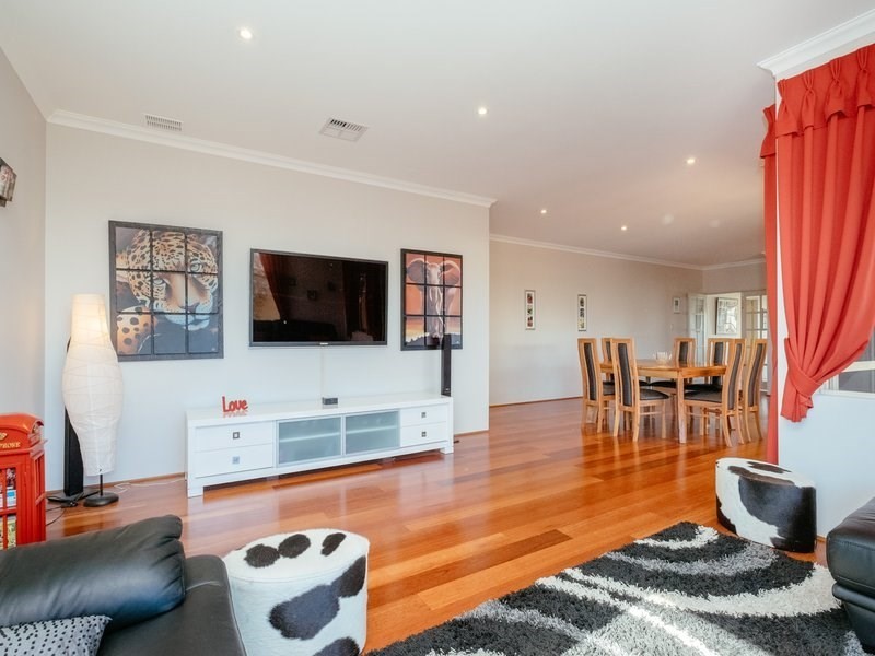 19 Fleetwood Link, Ellenbrook WA 6069