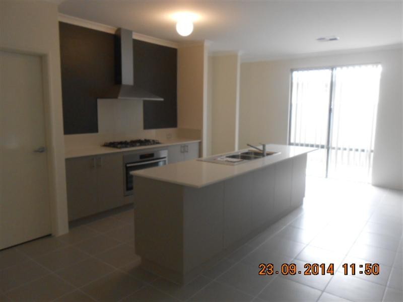 4 Carenza Link, Aveley WA 6069