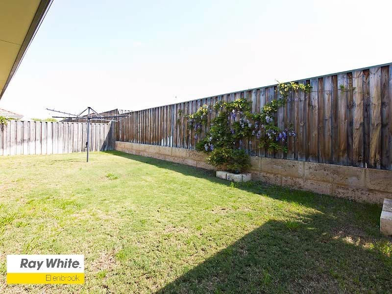 18 Bendora Turn, Ellenbrook WA 6069