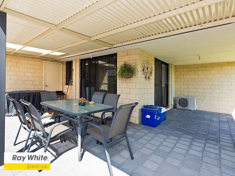 18 Bendora Turn, Ellenbrook WA 6069