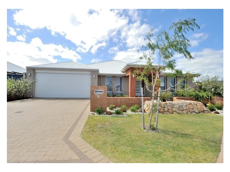 4 Cape Gardens, Ellenbrook WA 6069