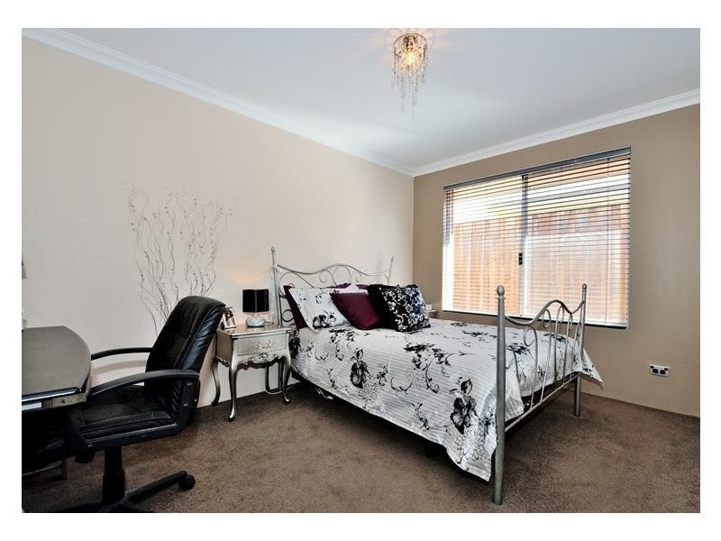 4 Cape Gardens, Ellenbrook WA 6069