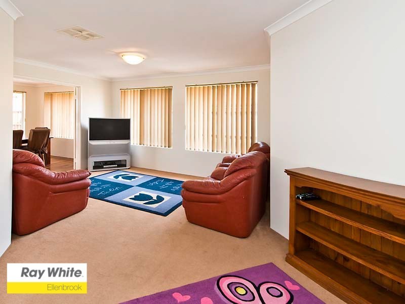 30 Wattlebird Crescent, Ellenbrook WA 6069