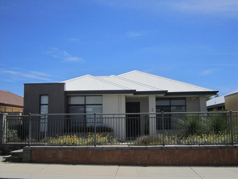 3 Tuross Way, Ellenbrook WA 6069