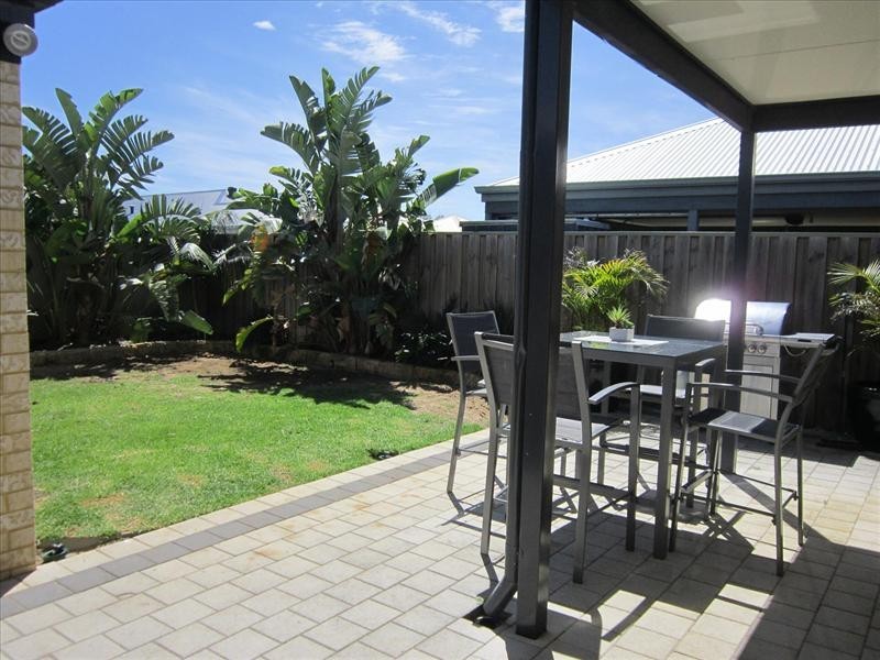 3 Tuross Way, Ellenbrook WA 6069