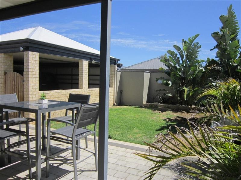 3 Tuross Way, Ellenbrook WA 6069