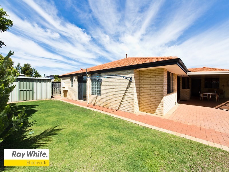 38 San Lorenzo Boulevard, Ellenbrook WA 6069