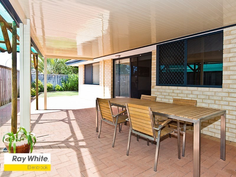 38 San Lorenzo Boulevard, Ellenbrook WA 6069