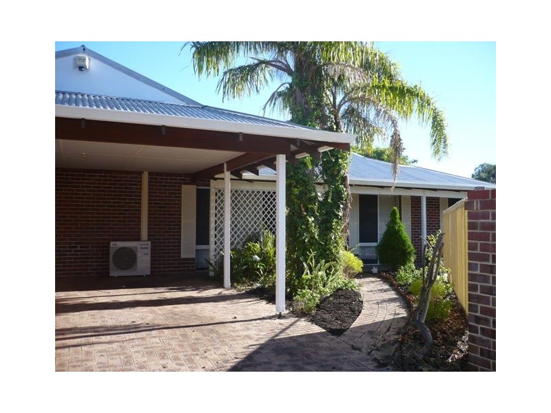 26 Valleybrook Road, Caversham WA 6055