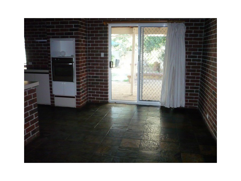 26 Valleybrook Road, Caversham WA 6055