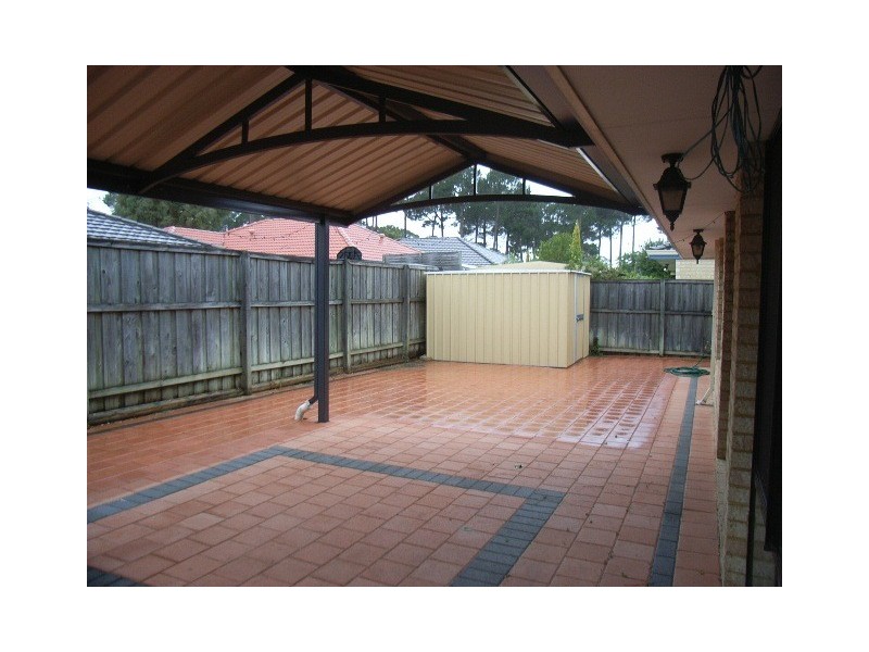 4 Granada Way, Ellenbrook WA 6069